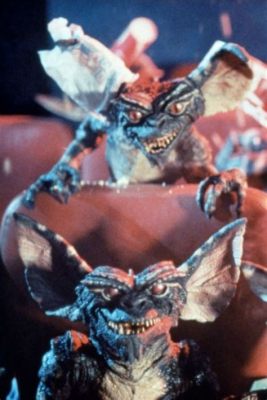 Gremlins - 1984년의 기발한 공포와 유쾌한 친구 이야기!